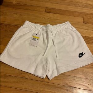 Nike Sportswear Women's Club Fleece Mid-Rise Shorts